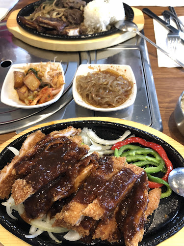 1485 Merivale Rd, Nepean, ON K2E 5P3