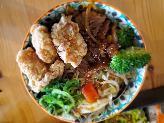 8-1470 Harvey Ave, Kelowna, BC V1Y 9K8