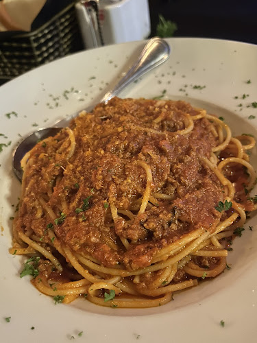 Opinii despre Sanremo Italian Bistro în St. Albert - Hospitality and gastronomy