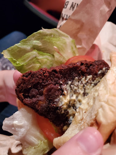 100 N Renfrew St, Vancouver, BC V5K 4W3