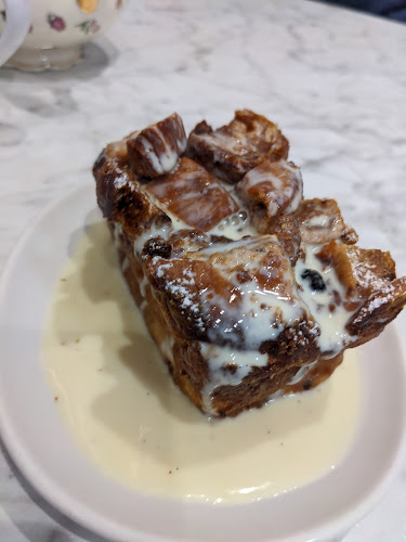 Opinii despre La Roux Patisserie în Victoria - Hospitality and gastronomy