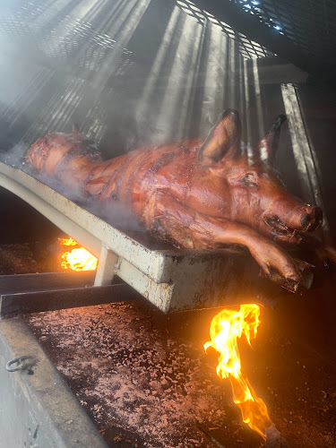 All Seasons Pig Roast & Catering - Red Deer