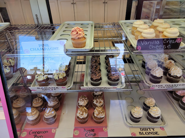 Opinii despre OMG! Cupcakes Grande Prairie în Grande Prairie - Hospitality and gastronomy
