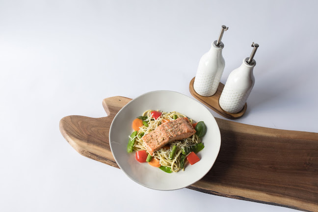 Opinii despre Set The Table Kitchen & Co. în Ancaster - Hospitality and gastronomy