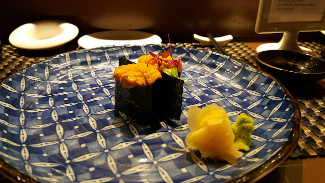 236 Adelaide St W, Toronto, ON M5H 1W7