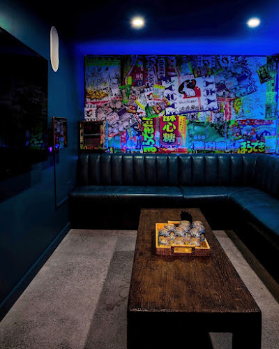 620 King St W, Toronto, ON M5V 2N2