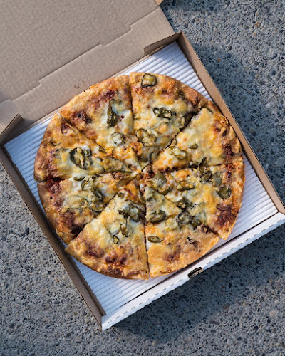 Opinii despre Nikos Pizza în Calgary - Hospitality and gastronomy