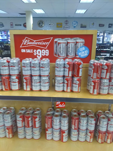 Opinii despre 16th Street Liquor Store în West Vancouver - Hospitality and gastronomy