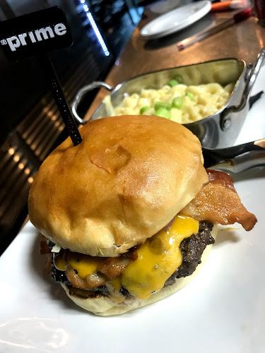 390 Brant St, Burlington, ON L7R 4J4