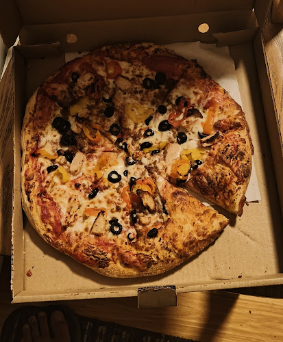 Opinii despre People's Pizza în St. John's - Hospitality and gastronomy