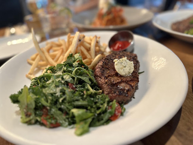 JOEY Yorkdale - Hospitality and gastronomy