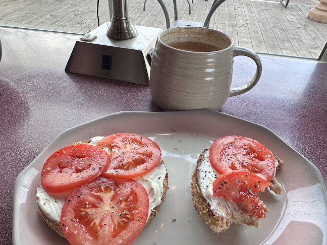 1903 20 Ave NW, Calgary, AB T2M 1H7