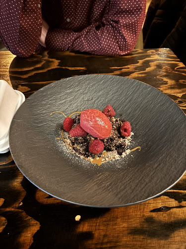 Moonshin'hers Café Bistro Inc. - Hospitality and gastronomy