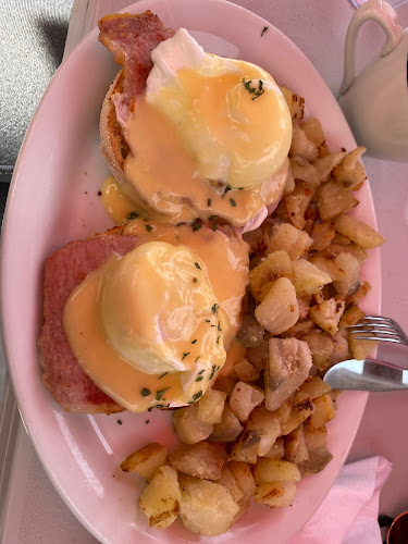 Continental Pancake House & Family Restaurant - Niagara Falls