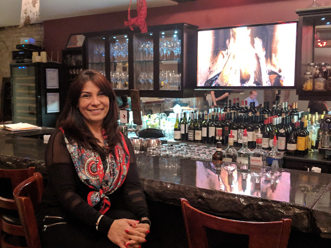 Comentarii opinii despre The Easy Pour Wine Bar