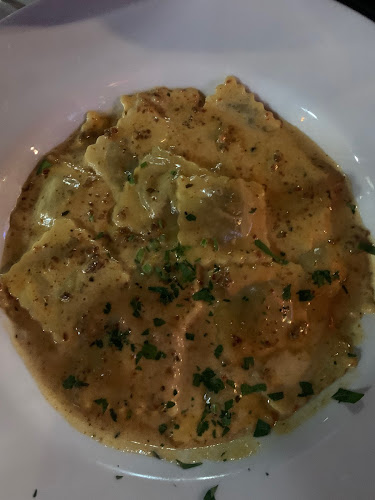 594 College St, Toronto, ON M6G 1B3