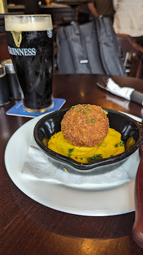 Lions Pub - Vancouver