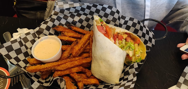 11828 Tecumseh Rd E, Windsor, ON N8N 1L7