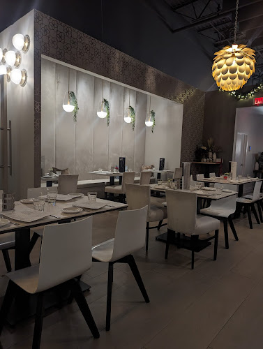 255 Bass Pro Mills Dr 703 A, Concord, ON L4K 0B9