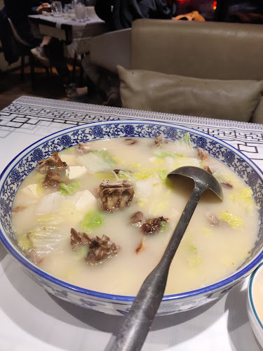 Opinii despre 小蓝鲸Blue Whale House Restaurant în Richmond - Hospitality and gastronomy