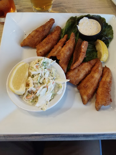 Harbour House Waterfront Eatery - Hospitality and gastronomy