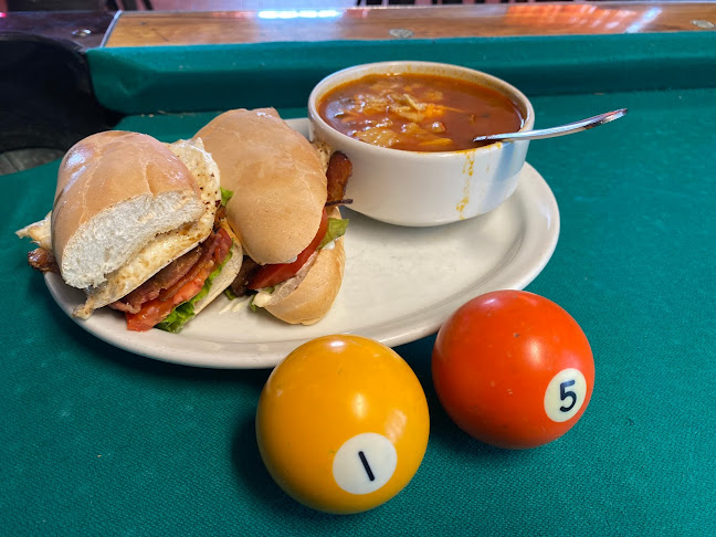 Opinii despre The Airport Hotel în Kitchener - Hospitality and gastronomy