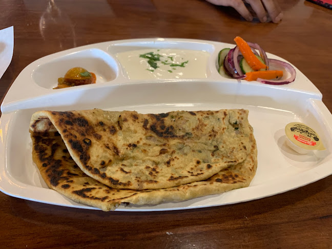 Opinii despre Simply Indian Sweets & Restaurant în Brampton - Hospitality and gastronomy