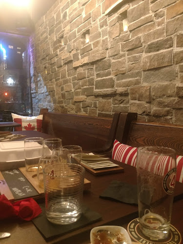 3 Queen St E, Cambridge, ON N3C 2A7