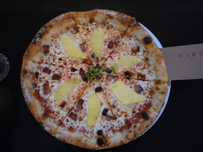 Walrus Pub & Beer Hall - Toronto