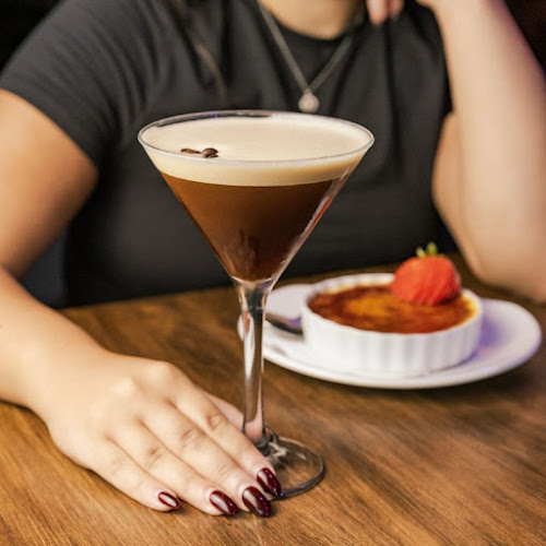 360 Albert St Unit 110, Ottawa, ON K1R 7X7