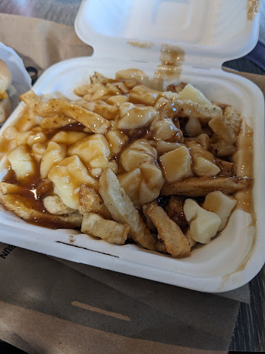 5025 Yonge St, North York, ON M2N 5P2