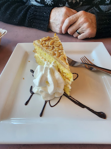 551 Muirham Dr, Winkler, MB R4W 4A6