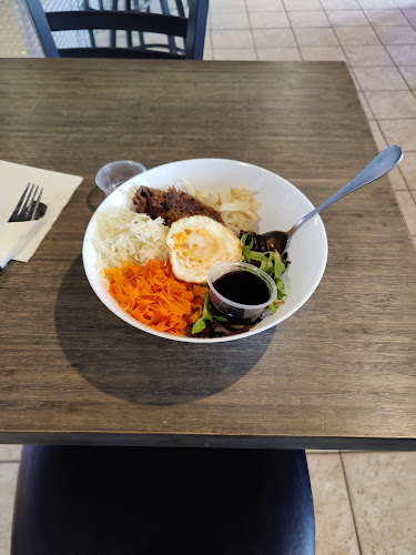 Comentarii opinii despre The Ridge Pub & Eatery and LIQUOR OFF SALE