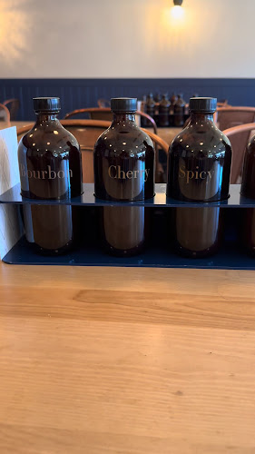 8216 104 Street NW, Edmonton, AB T6E 4E5