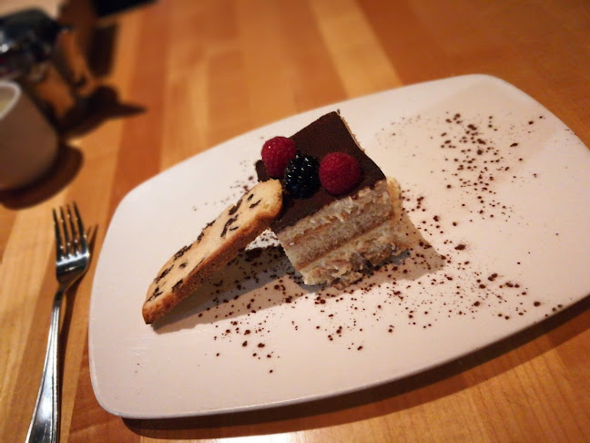 757 Main St, Park Royal S, West Vancouver, BC V7T 0A5