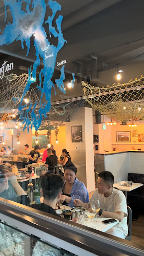 762 Cambie St, Vancouver, BC V6B 2P2