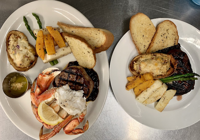 Opinii despre The Narrows Floating Restaurant în Campbell River - Hospitality and gastronomy