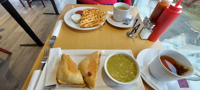 Comentarii opinii despre The Urban Cup Cafe