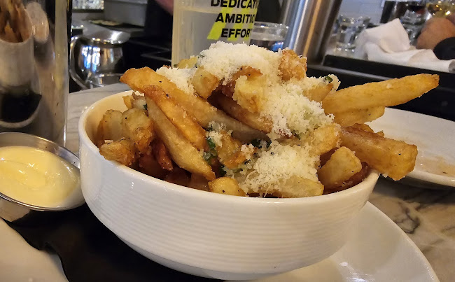 Fanny Bay Oyster Bar & Shellfish Market - Vancouver