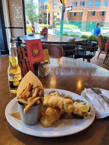 125 Wellington St W, Toronto, ON M5J 0E8