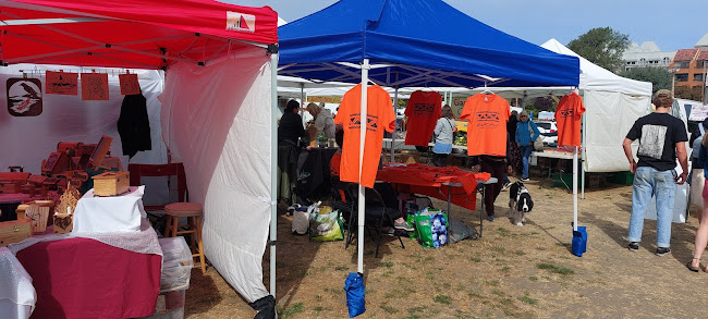 Opinii despre James Bay Market - Saturdays (1st week in May to the 1st week in Oct) în Victoria - Hospitality and gastronomy