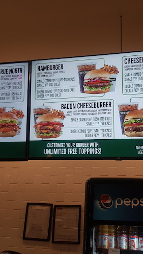 Opinii despre South St. Burger Red Mile în Calgary - Hospitality and gastronomy