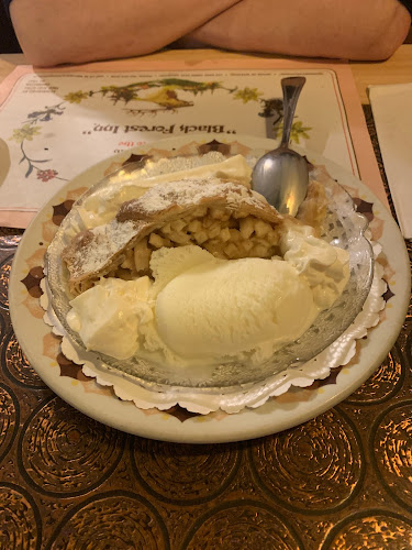 Opinii despre Black Forest Inn în Hamilton - Hospitality and gastronomy