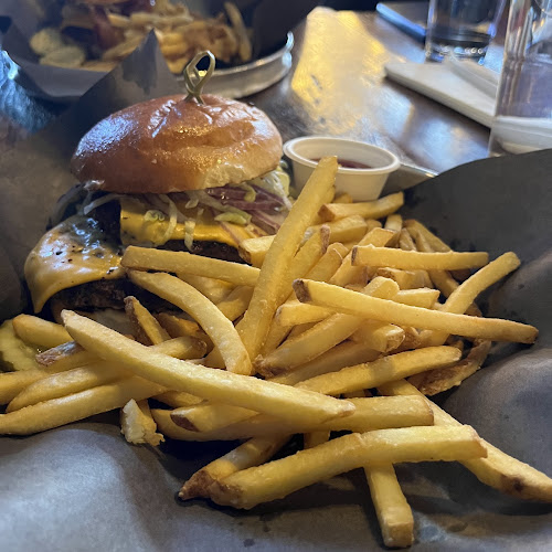 1060 Don Mills Rd., North York, ON M3C 0H8