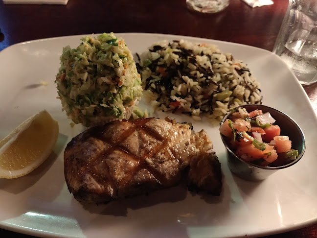 Bâton Rouge Grillhouse & Bar - Hospitality and gastronomy