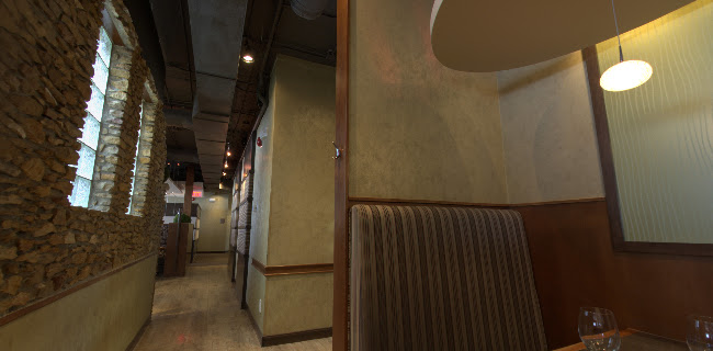 Comentarii opinii despre Mano's Restaurant & Lounge