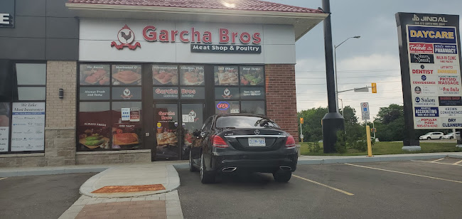 870 N Park Dr, Brampton, ON L6S 4N5