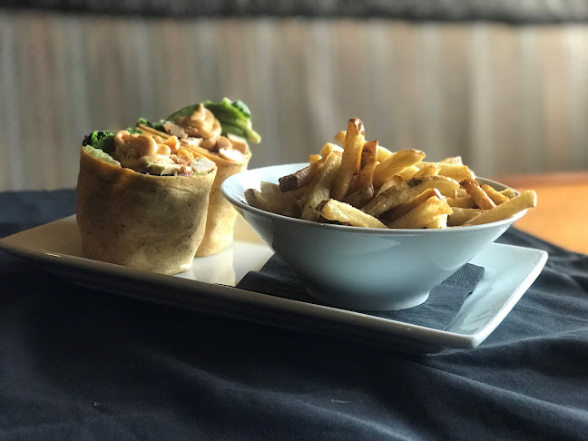 Roustabout's Restaurant & Bar - Fort St. John - Hospitality and gastronomy