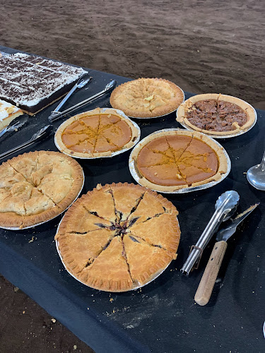 Opinii despre All Seasons Pig Roast & Catering în Red Deer - Hospitality and gastronomy