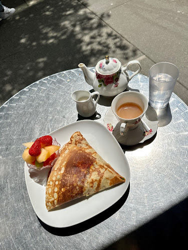 551 Cardero St, Vancouver, BC V6G 3E9